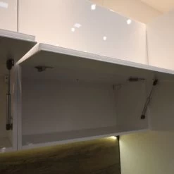 Küche Küchenzeile Mit Geräte Weiß Grifflos Soft Close Individuell Stellbar -Möbelhaus 382625845