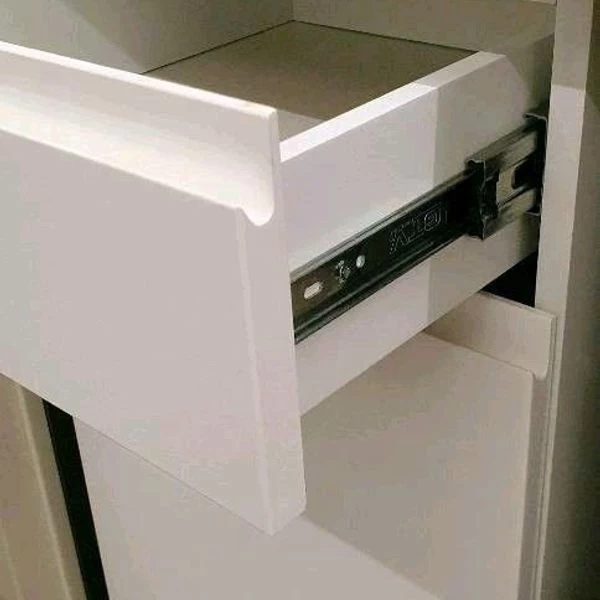 Weiße Küche Küchenzeile Glanz Grifflos - Soft Close - Individuell Stellbar 9 Weiße Küche Küchenzeile Glanz Grifflos - Soft Close - Individuell Stellbar – Bild 7